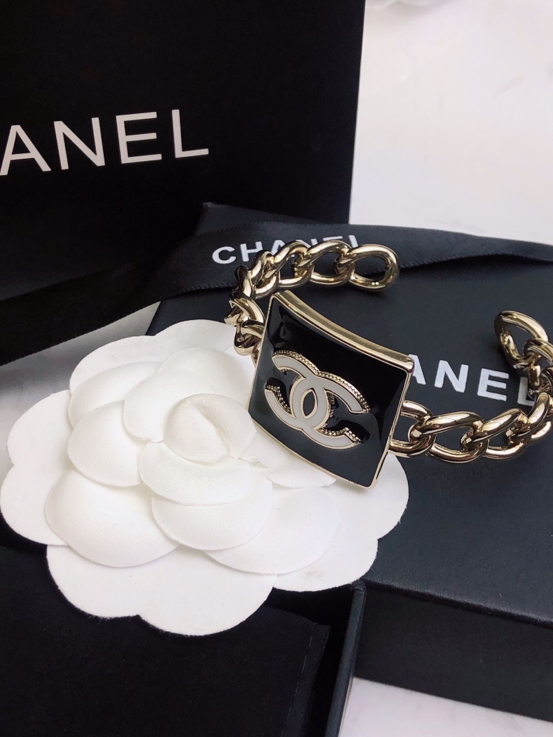 Ch**el bracelets